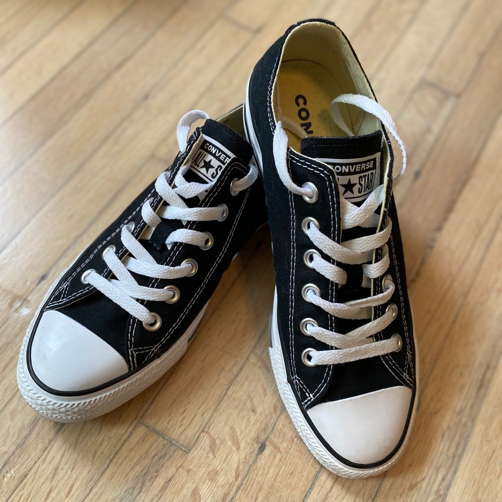❗️SOLD❗️Converse All Star Low Too Sneakers - Picture 3 of 9